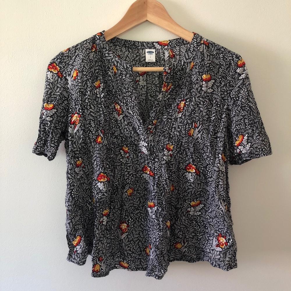 Old Navy Short-sleeved Blouse